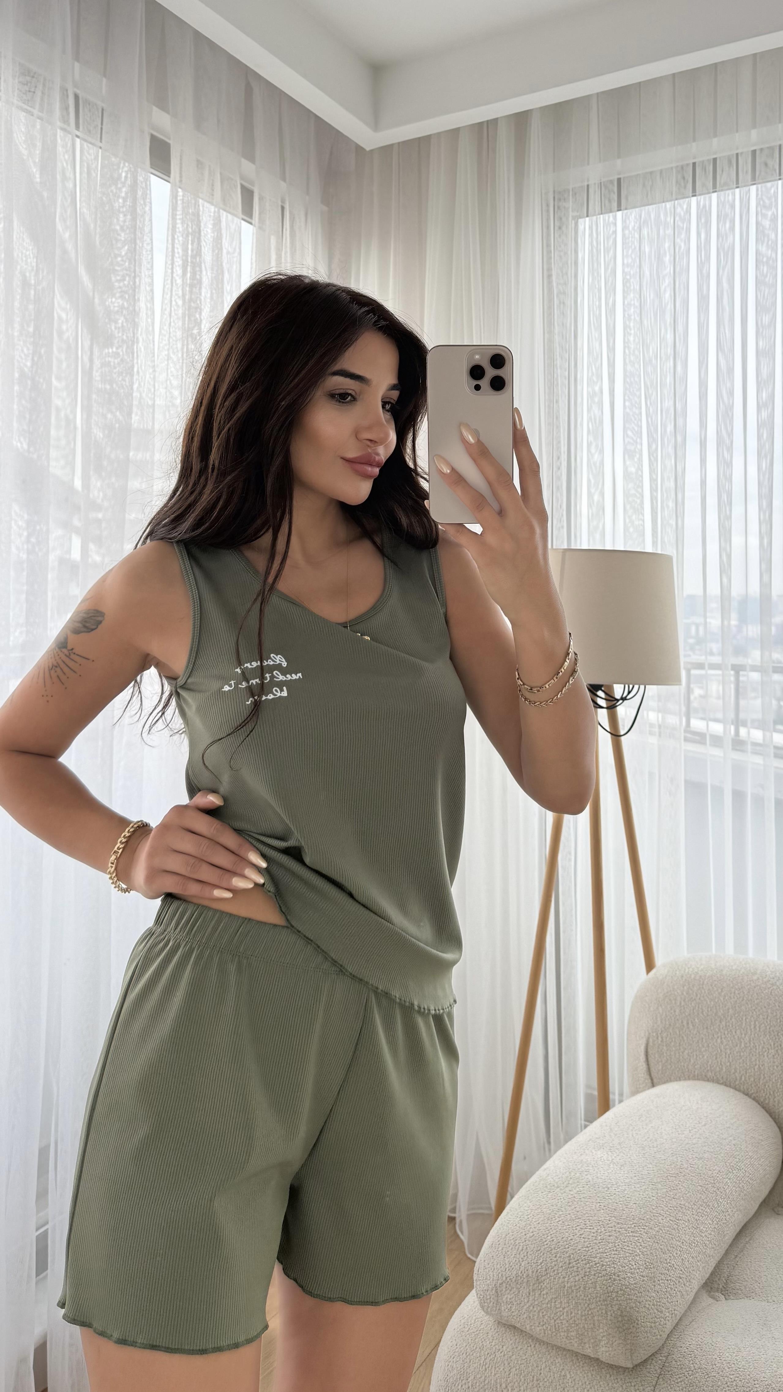 Haki Pamuklu Dikiş Detaylı Pijama Takımı