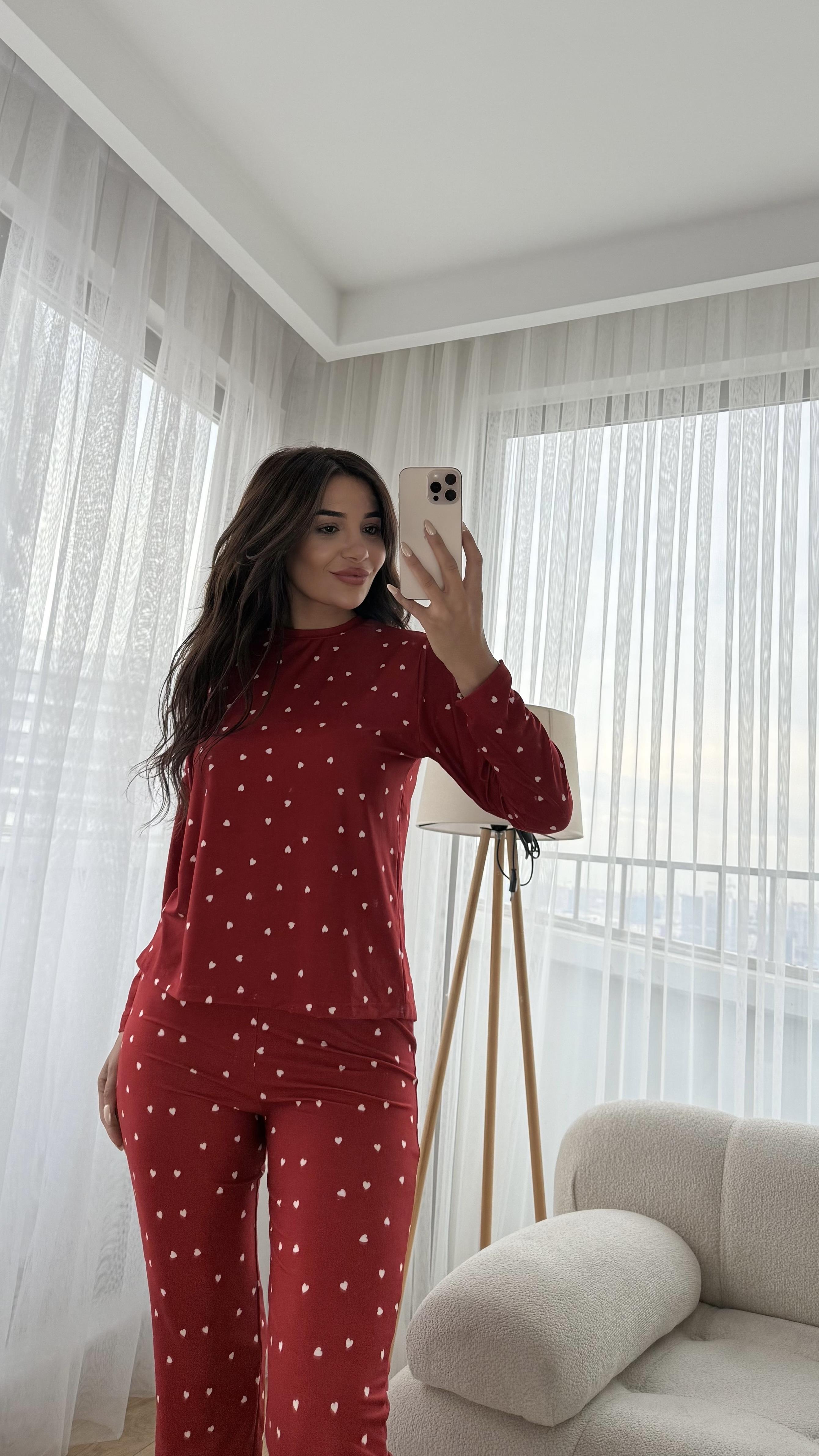Kırmızı Premium Kalite Uzun Kollu Beyaz Kalp Desenli Pijama Takımı