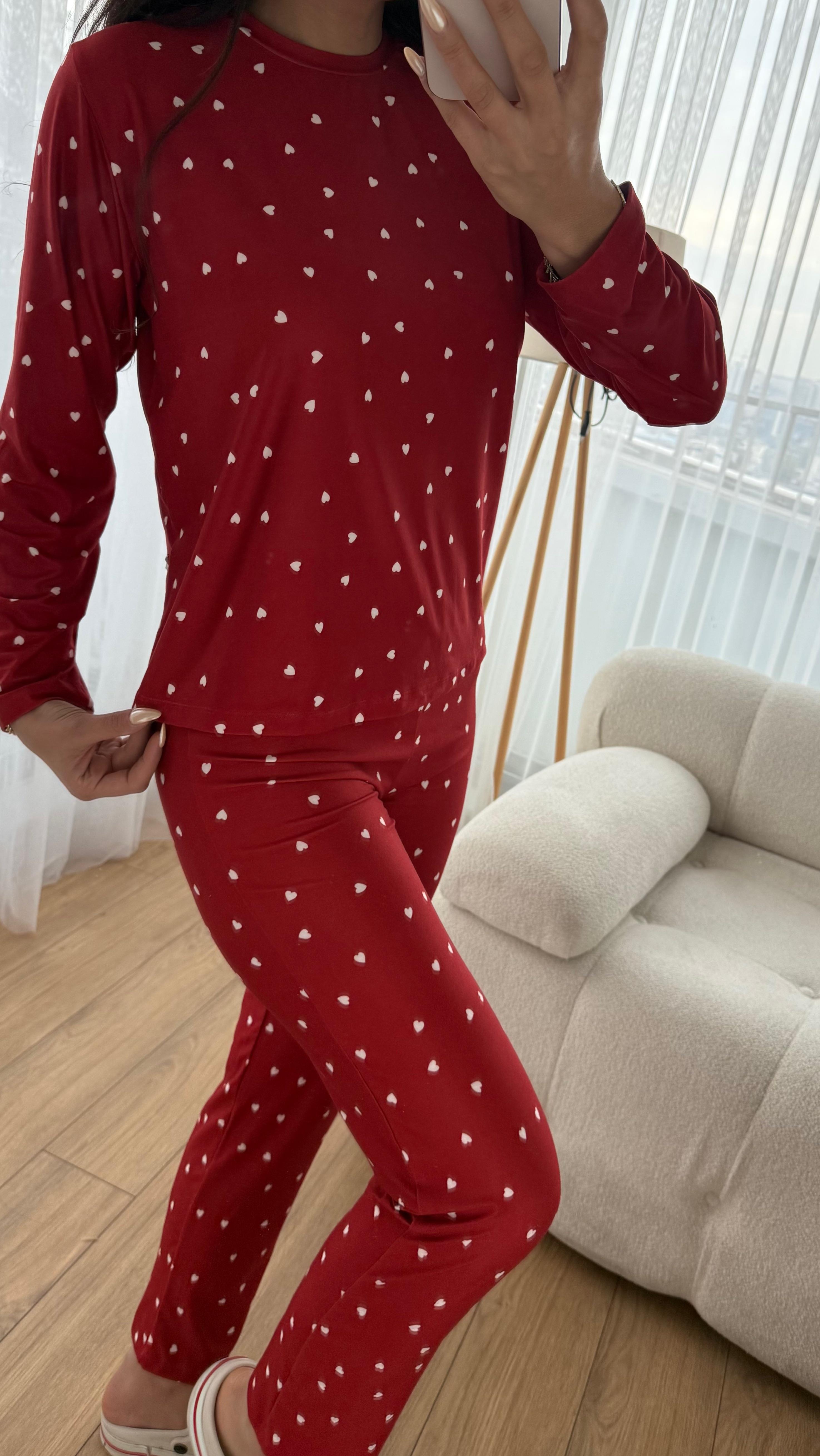 Kırmızı Premium Kalite Uzun Kollu Beyaz Kalp Desenli Pijama Takımı
