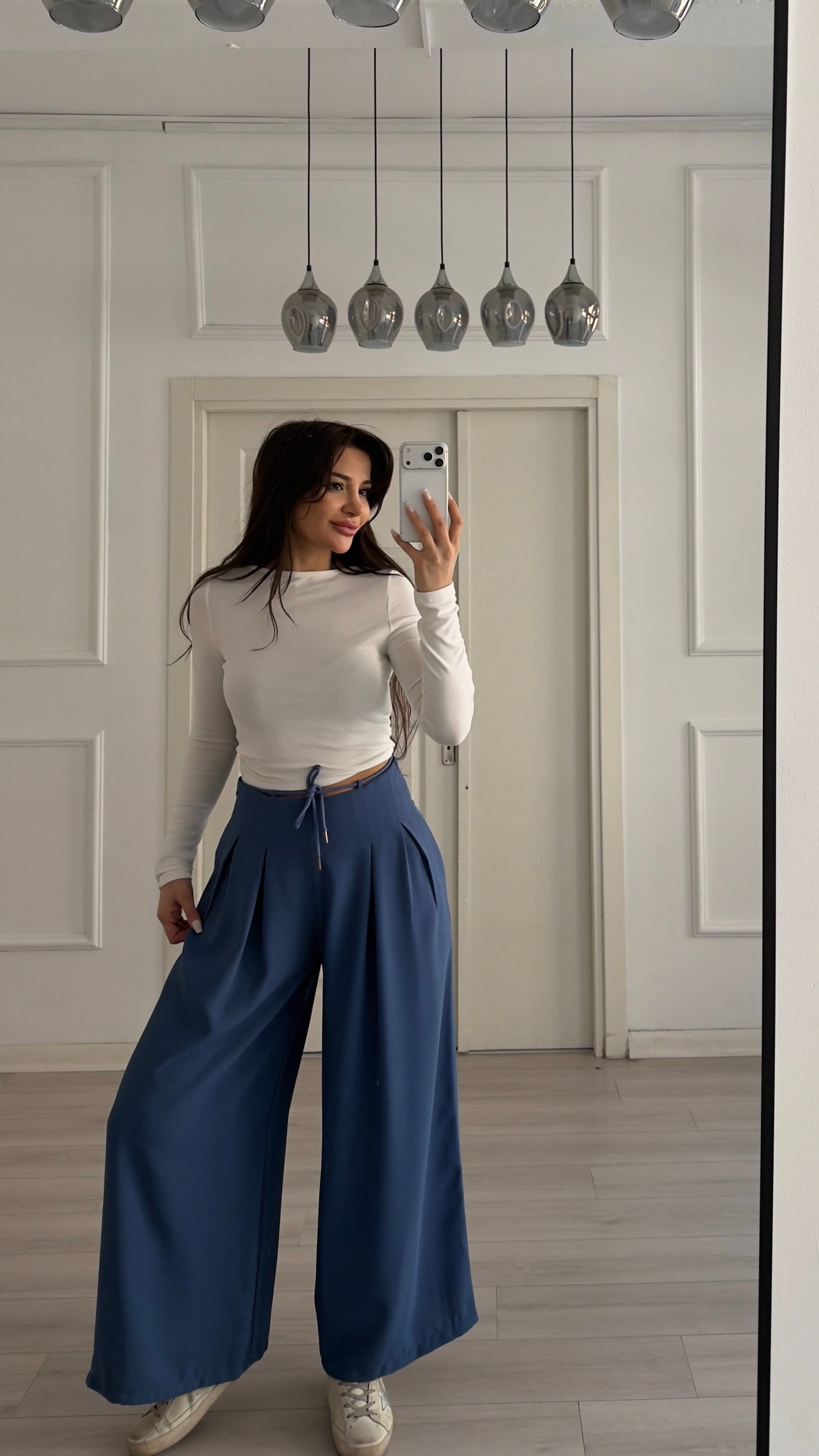 Mavi Pile Detaylı Kemerli Bol Paça Pantolon 