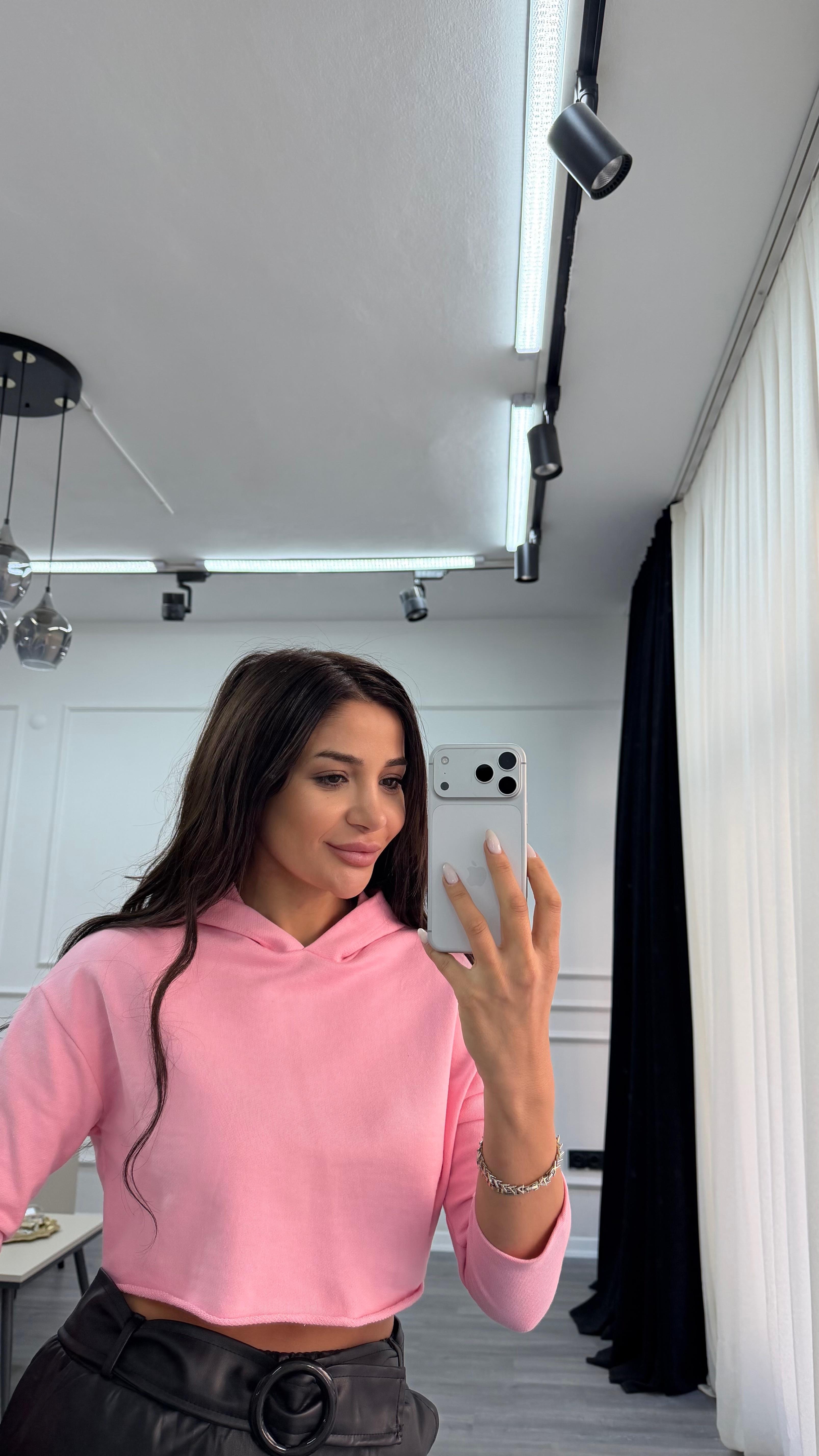Pembe Kapüşonlu Rahat Kalıp Crop Sweatshirt