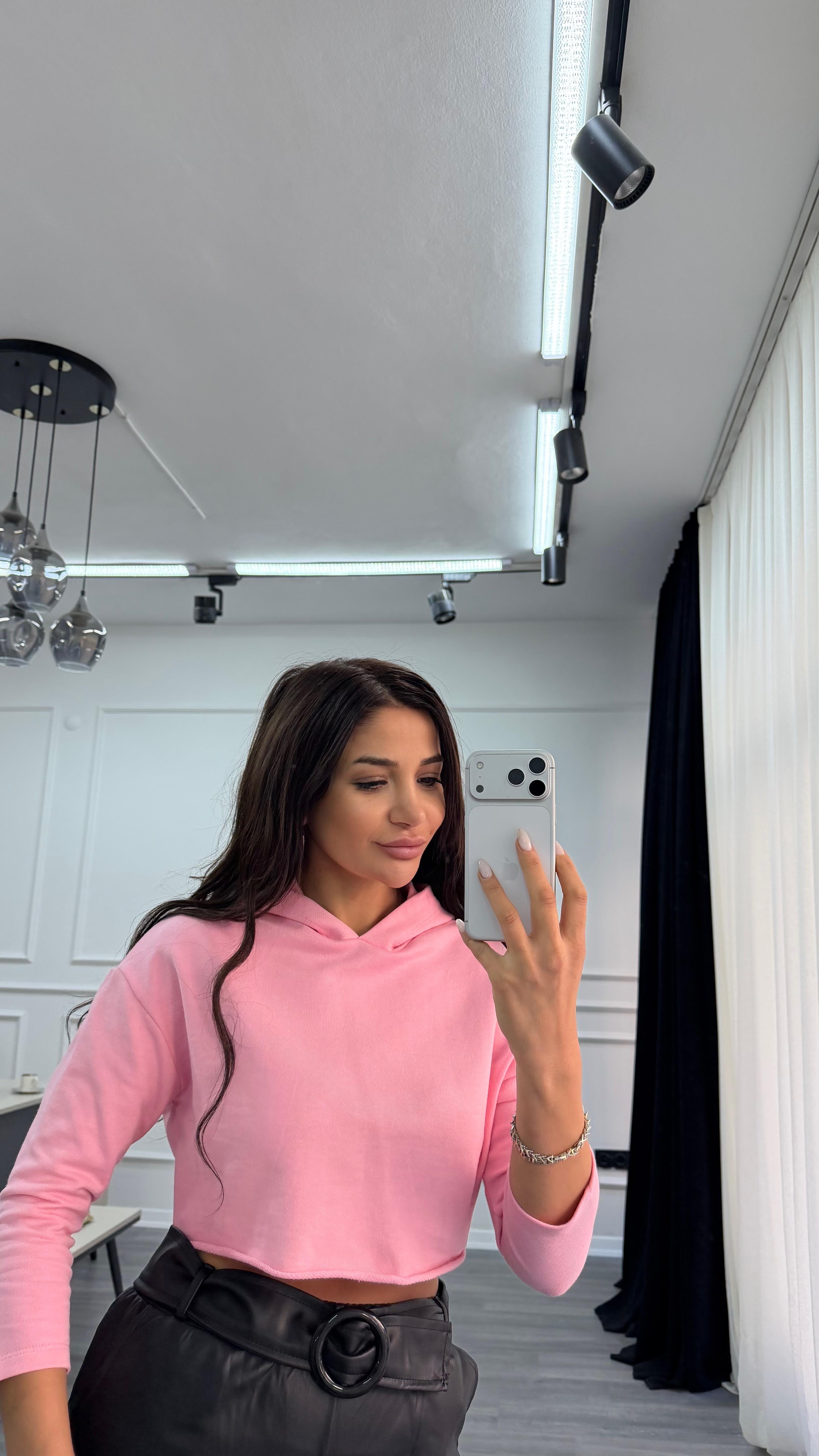 Pembe Kapüşonlu Rahat Kalıp Crop Sweatshirt