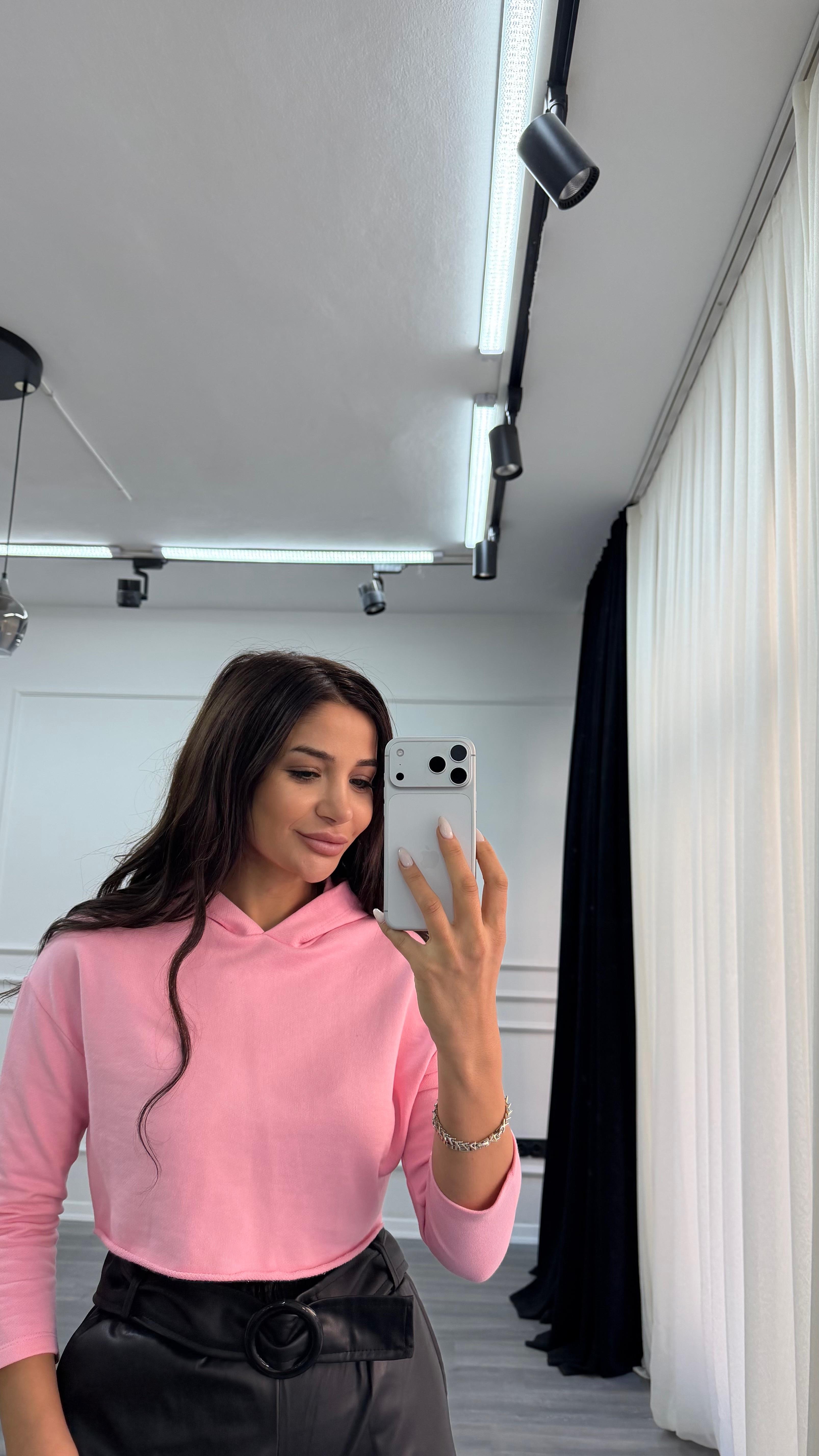 Pembe Kapüşonlu Rahat Kalıp Crop Sweatshirt