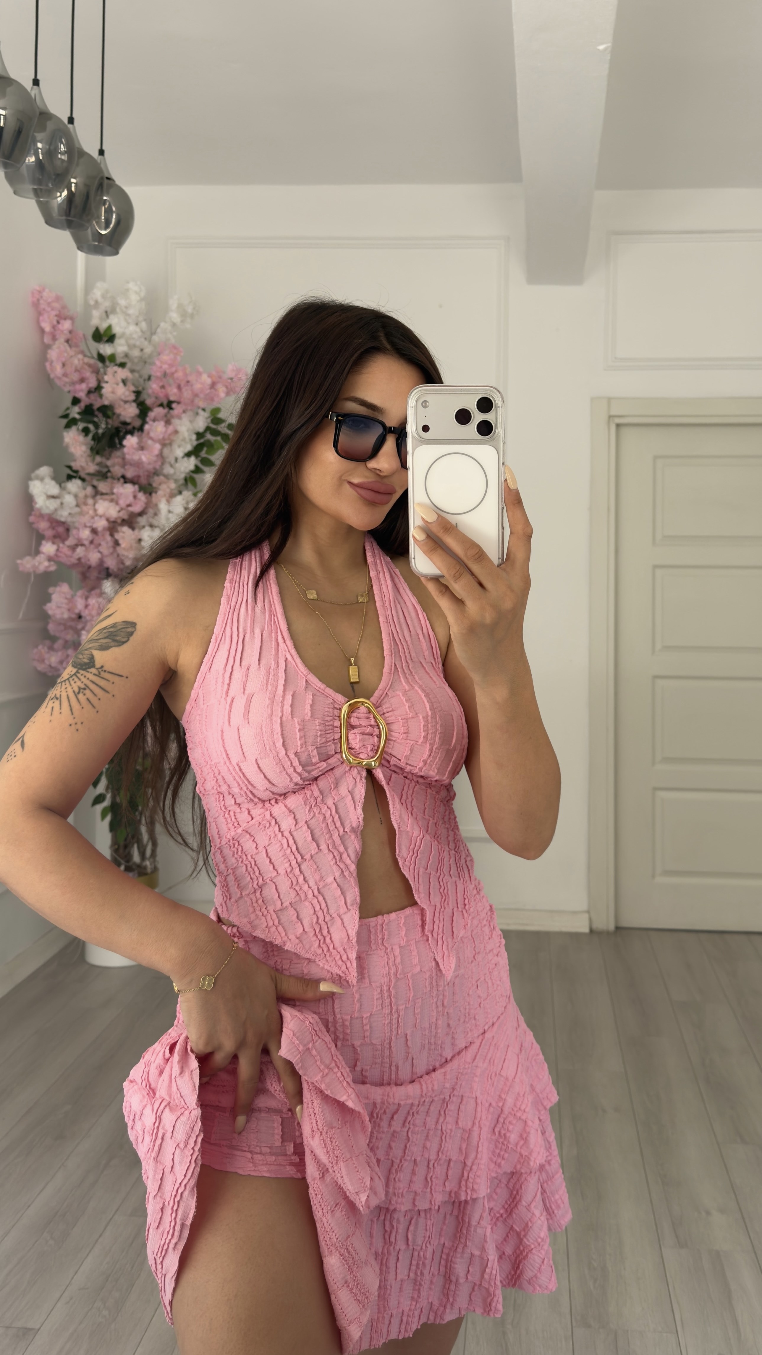 Pembe Toka Detaylı Şortlu Etek Bluz Takım