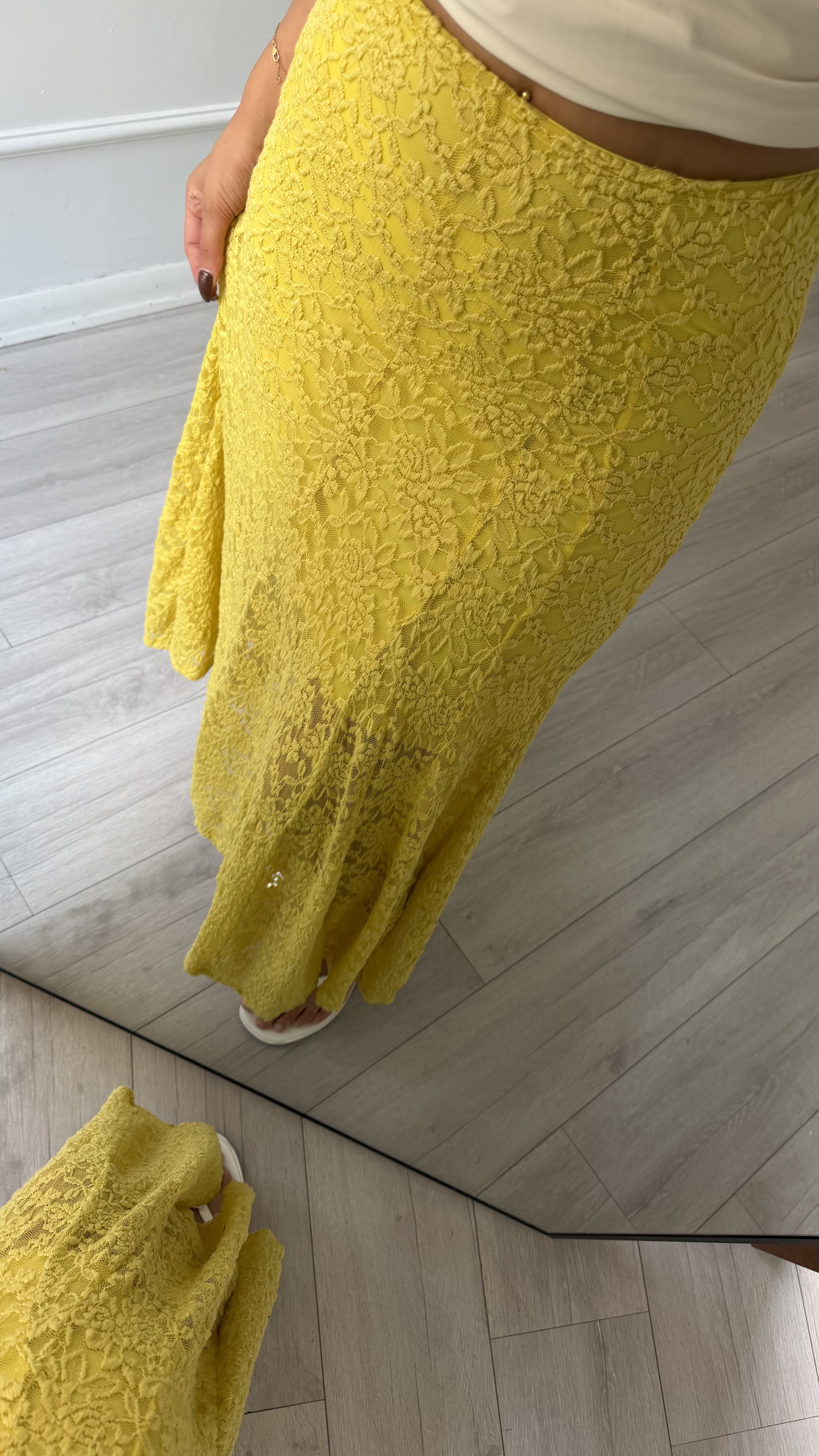 Sarı  Dantelli Astarlı Etek