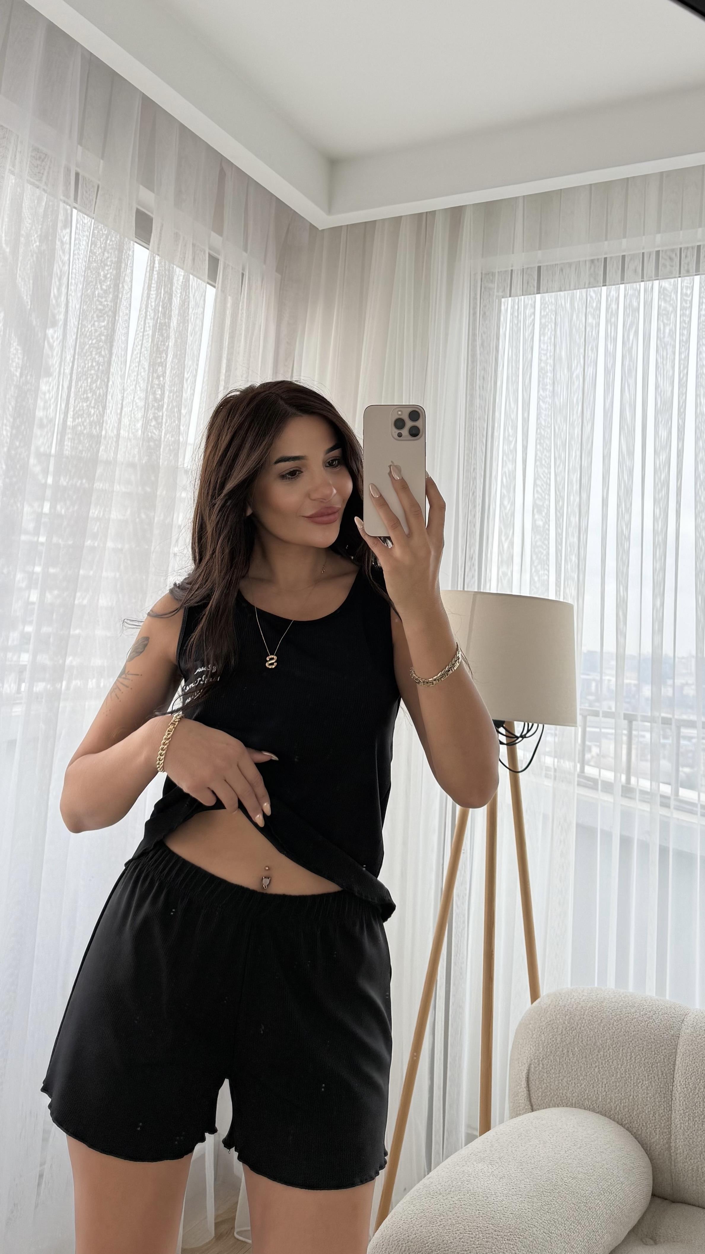 Siyah Pamuklu Dikiş Detaylı Pijama Takımı