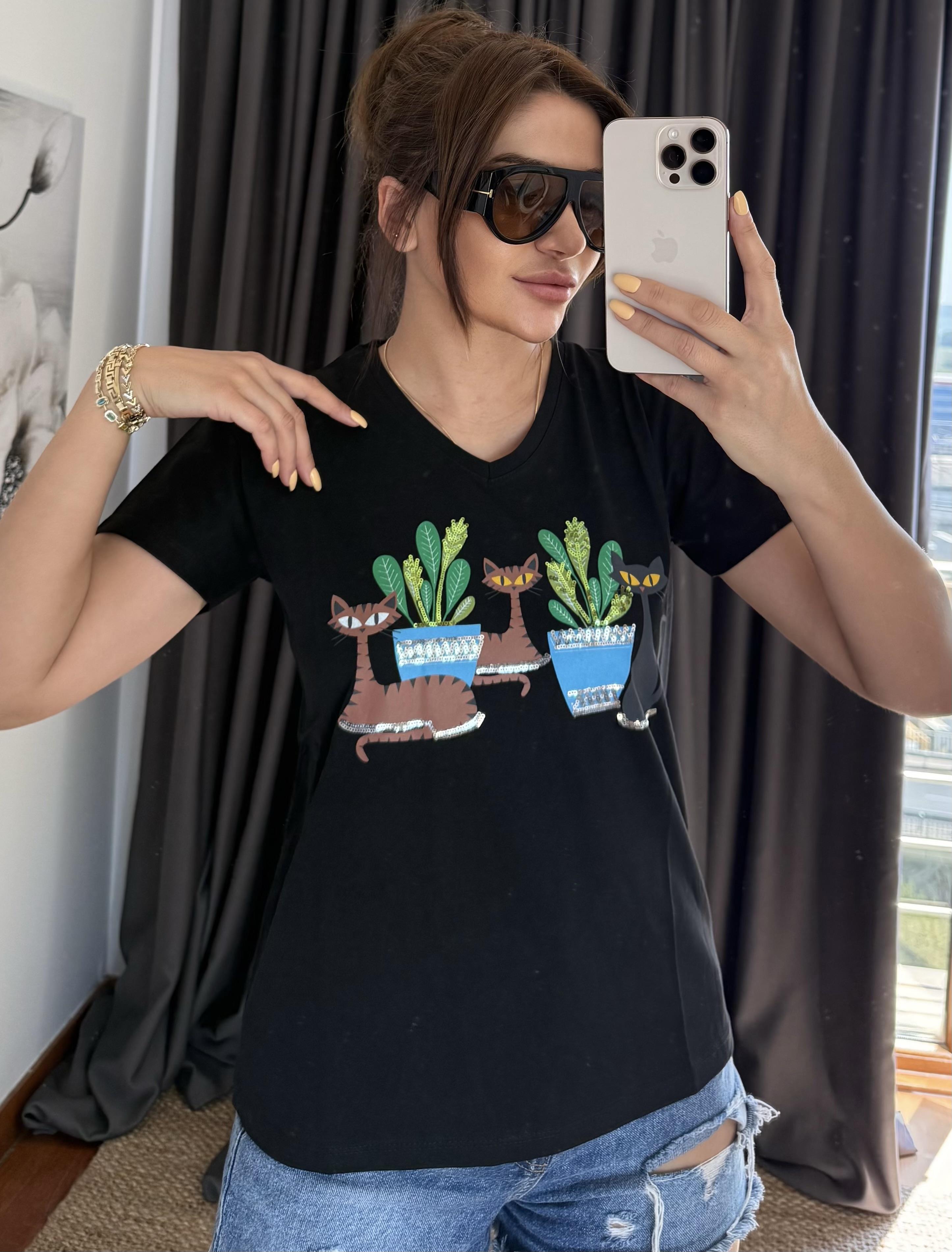 Siyah Yeni Sezon %100 Pamuk T-shirt-Kaktüs Pul Payet İşlemeli