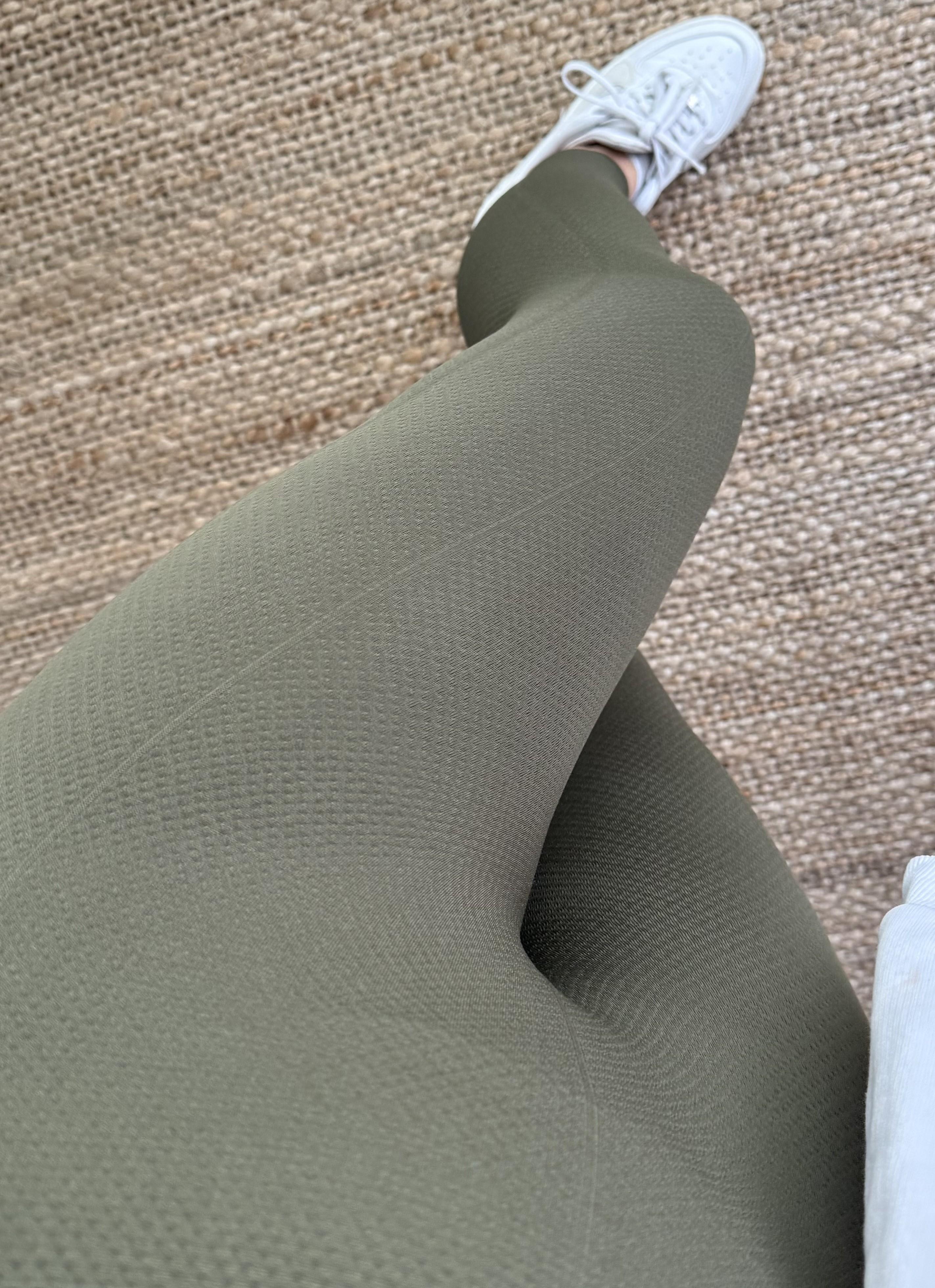 Sporcu Fitilli Yüksek Bel Dikişsiz Örme Fitilli Tayt-Yeşil 