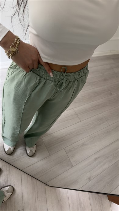  Yeşil Önden Dikişli Bol Paça Yüksek Bel Pantolon