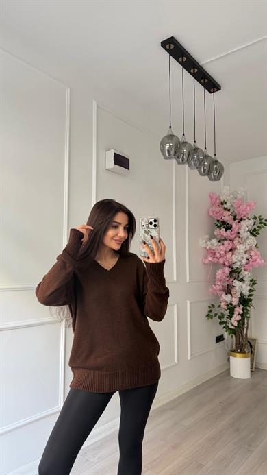 Acı Kahve V Yaka Standart Beden Oversize Basic Triko Kazak