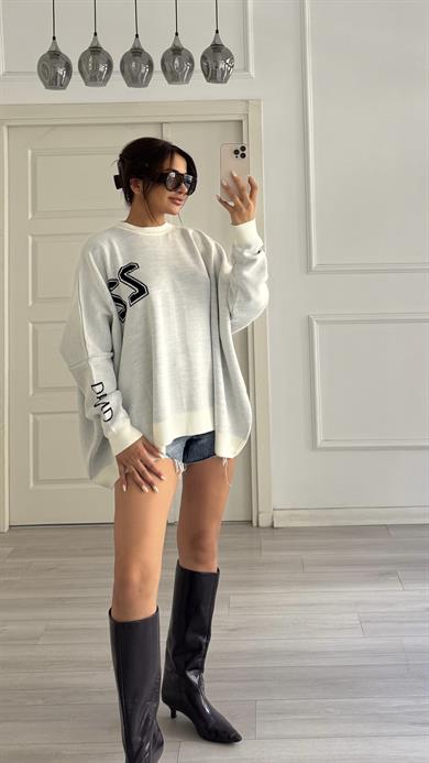 Gri Bisiklet Yaka Oversize Yazılı Triko Kazak