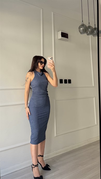 İndigo Sırt Dekolteli Bürümcük Halter Elbise