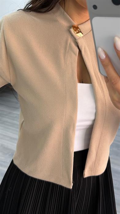 Bej Önden Düğme Detaylı Örme Bluz