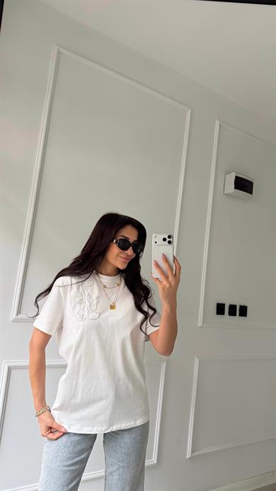 Beyaz % 100 Pamuk Önü İşlemeli T-shirt 