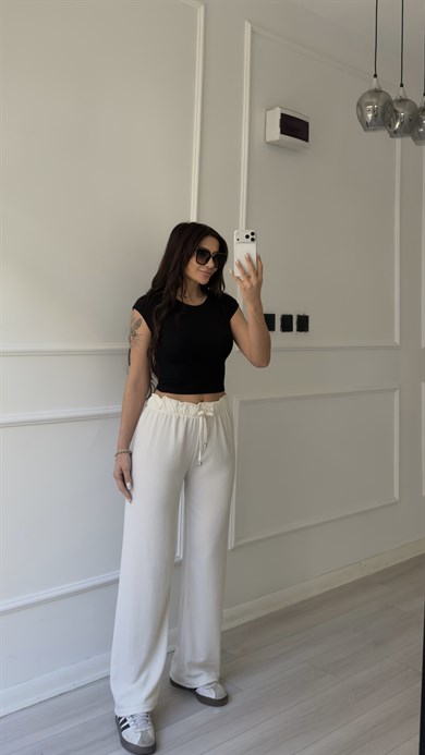 Beyaz Ayrobin Bol Paça Pantolon 