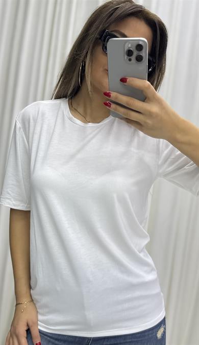 Beyaz Bisiklet Yaka T-Shirt