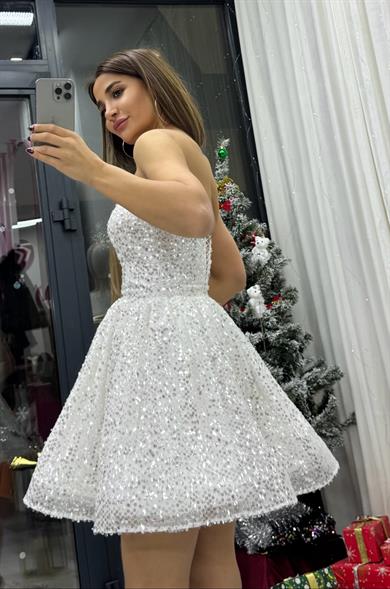 Beyaz Işıltılı Glitter Pullu Kısa After Party Elbisesi