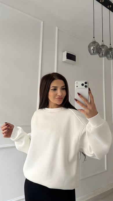 Beyaz Labubu Nakışlı Oversize Şardonlu Sweatshirt