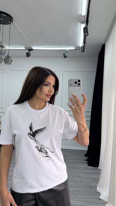 Beyaz Önü Tüllü Kuş Detaylı Bisiklet Yaka Tshirt
