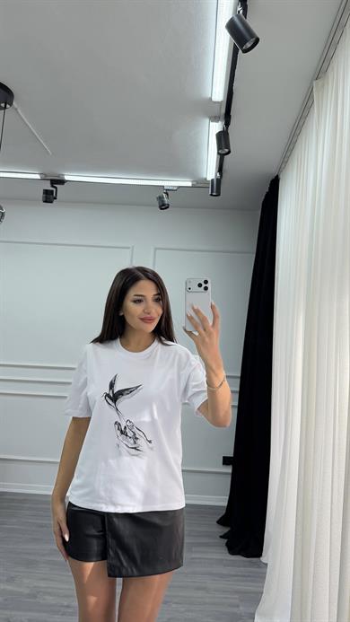 Beyaz Önü Tüllü Kuş Detaylı Bisiklet Yaka Tshirt