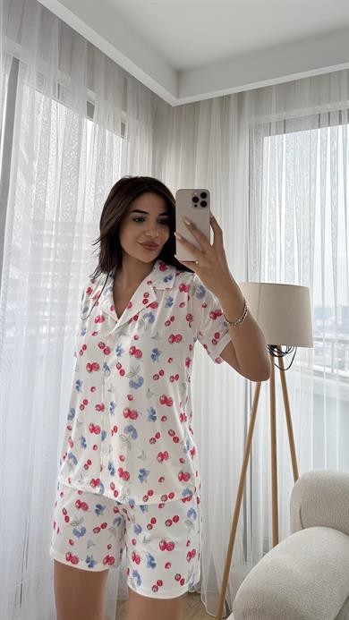 Beyaz Premium Kalite Gömlek Şortlu Meyve Desenli Pijama Takımı