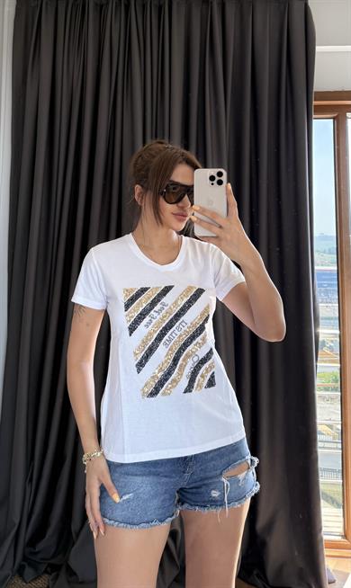 Beyaz Yeni Sezon %100 Pamuk T-shirt  İşlemeli