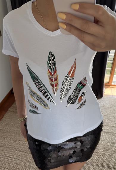 Beyaz Yeni Sezon %100 Pamuk T-shirt Tüy İşlemeli