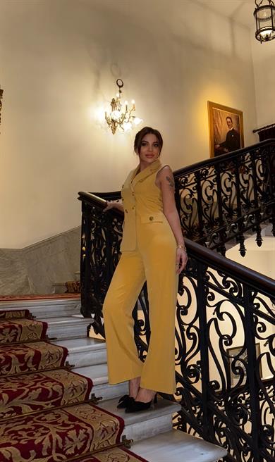 Ceket Yaka  Gold Düğmeli Tasarım Tulum -Hardal
