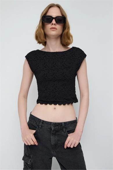 Daves Sırt Dekolteli Kısa Kollu Dantel Crop Top Bluz 