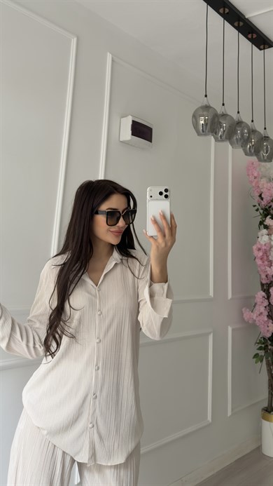 Ekru Pileli Gömlek  Pantolon Takım