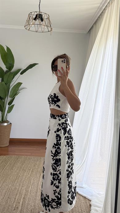 Etnik Desenli Siyah Crop ve Yırtmaçlı Maxi Etek Takım