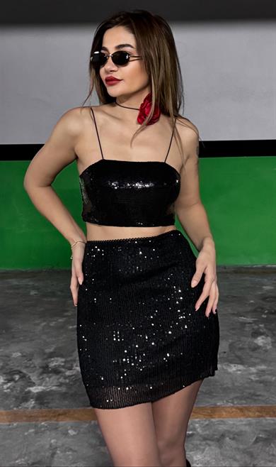 İp Askılı Pullu Crop Bluz-Siyah