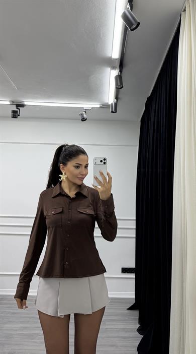 Kahverengi Kapak Cepli Likralı Düğmeli Gömlek