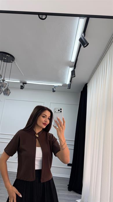 Kahverengi Önden Düğme Detaylı Örme Bluz