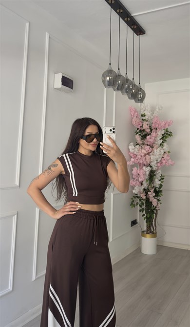 Kahverengi Şerit Desenli Crop Bluz Takım