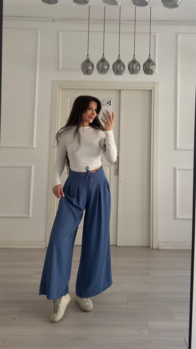Mavi Pile Detaylı Kemerli Bol Paça Pantolon 