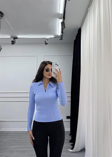 Mavi Polo Yaka Yarım Fermuarlı Esnek Bluz