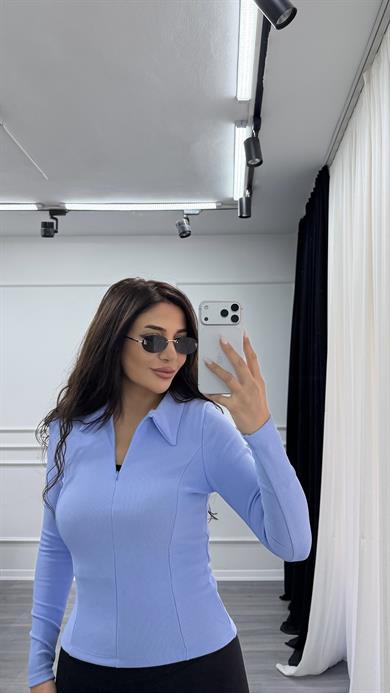 Mavi Polo Yaka Yarım Fermuarlı Esnek Bluz