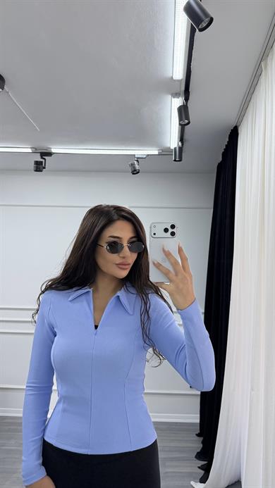 Mavi Polo Yaka Yarım Fermuarlı Esnek Bluz