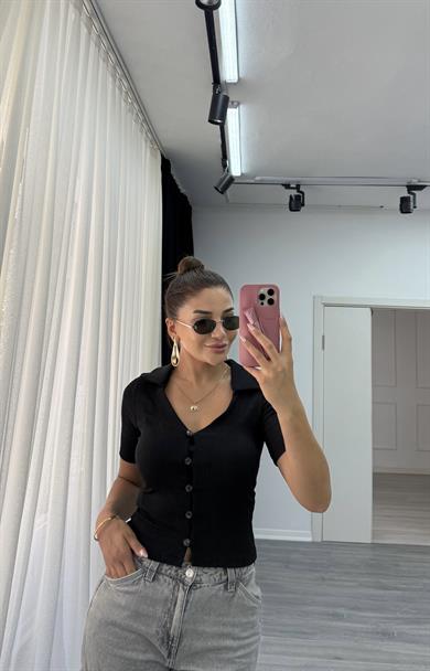 Önden Düğmeli Eni Boyu Esnek Kısa Kol Gömlek