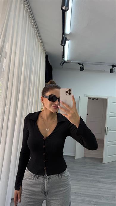 Önden Düğmeli Eni Boyu Esnek Uzun  Kol Gömlek