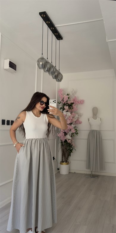 Örme Üstlü Ve Gri Çizgili Poplin Etekli Elbise