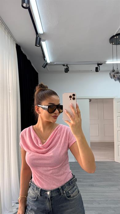 Premium Degaje Yaka Kısa Kol Bluz-Pembe