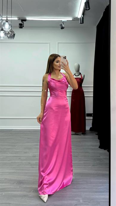 Sırt Detaylı Saten Uzun Elbise-Pembe