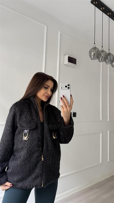 Siyah Gold Cep Detaylı Önü Fermuarlı Tüylü Ceket