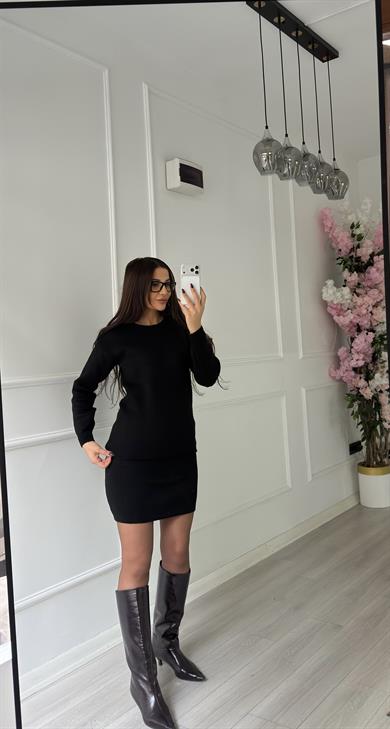 Siyah  Kazak Ve Beli Lastikli Etek Triko Takım
