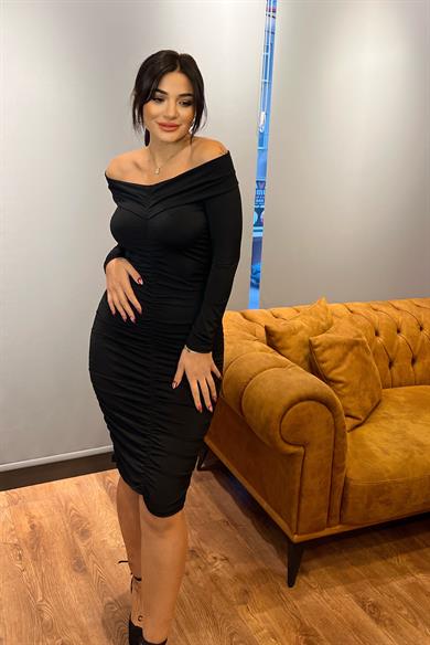 Siyah Madonna Yaka Büzgülü Örme Kumaş Elbise