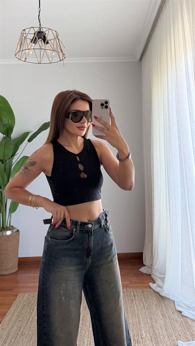 Siyah  Pencere Detayli Kolsuz Crop Büstiyer