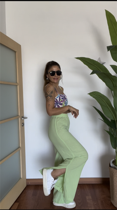 Yanları Yırtmaçlı Pantolon -FISTIK YEŞİLİ