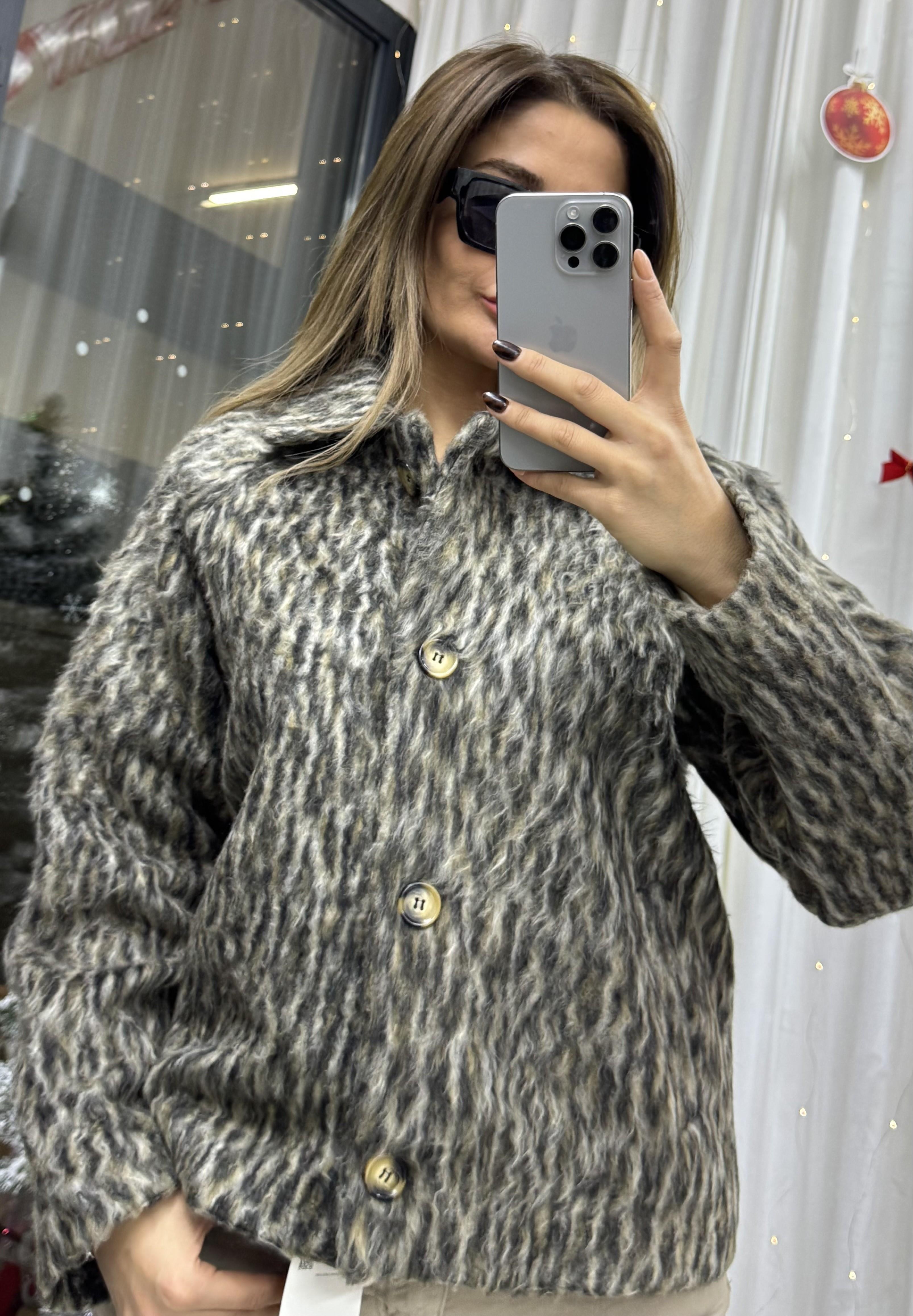  Leopar Desen Yakalı Ceket